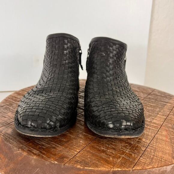 Trask Boots Womens Size 8 M Black Woven Leather Booties Double Zip Low Heel - Picture 2 of 12